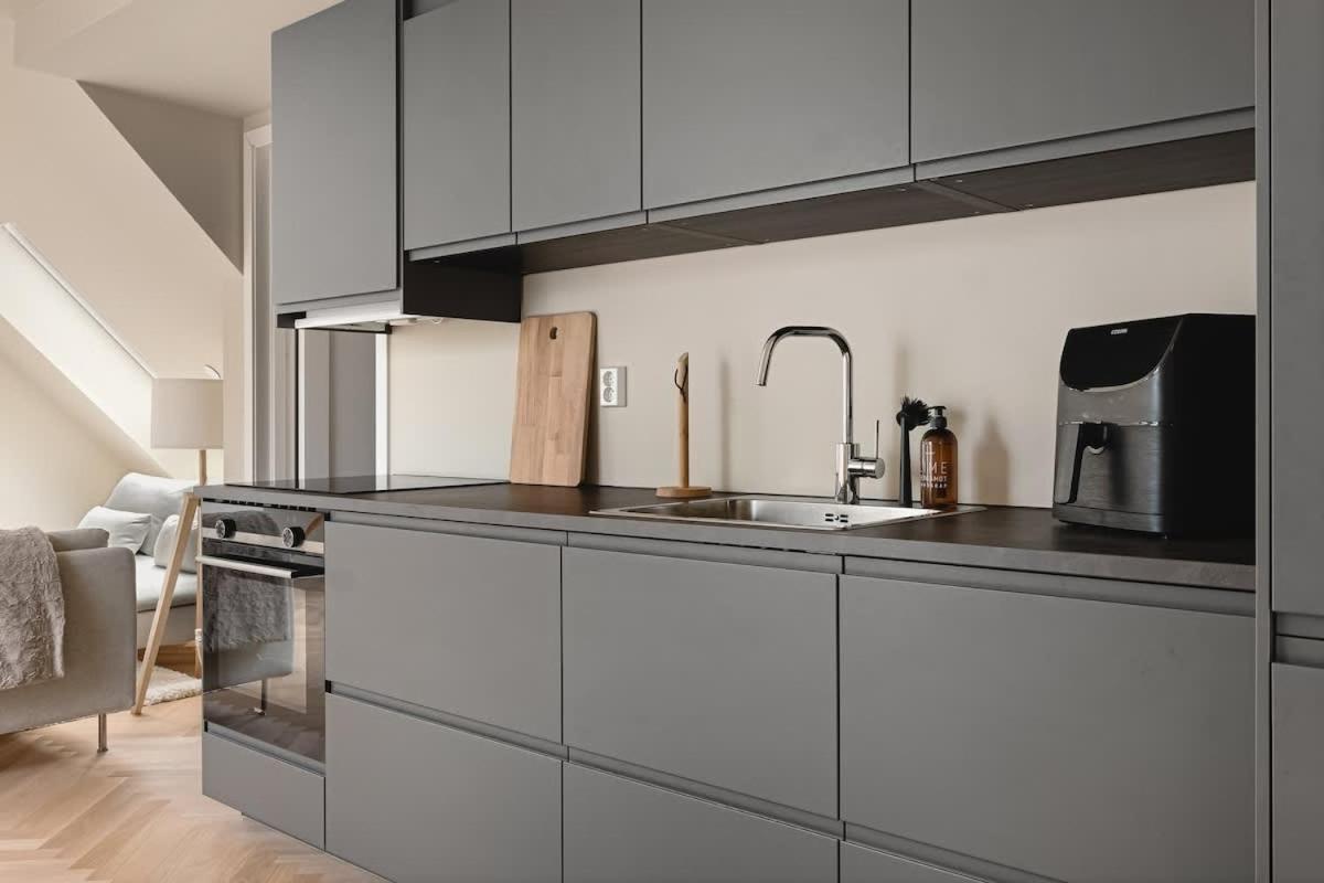 Dinbnb Apartments I Mid-City Luxury With Mini Balcony And Smart Tv & Sound System برغن المظهر الخارجي الصورة